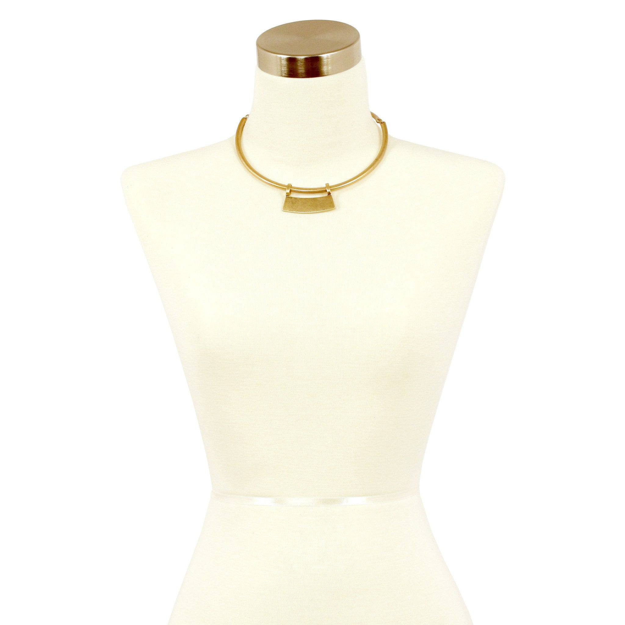 Sparkling Sage - Detailed Metal Shape Collar Necklace